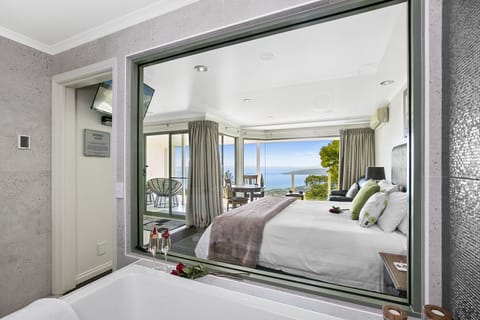 Comfort Suite, 1 King Bed, Bay View, Sea Facing | View from room