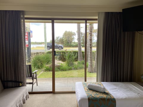 Deluxe Twin Room, 1 Bedroom, Kitchenette, Sea View | View from room