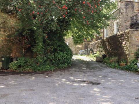 Cottage | Property grounds