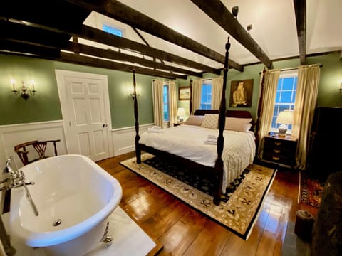 Romantic Room | Premium bedding, memory foam beds, individually decorated