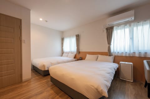 Deluxe Twin Room, Non Smoking (check-in is not available after 11PM) | Free WiFi, bed sheets