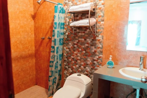 Comfort Studio Suite | Bathroom