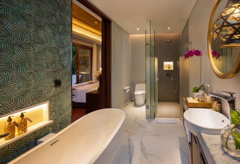 Suite With Pool (with Daily Afternoon Tea) | Bathroom | Shower, rainfall showerhead, hair dryer, bathrobes