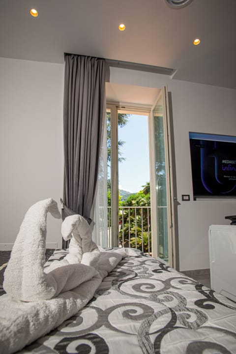 Deluxe Double Room | Terrace/patio