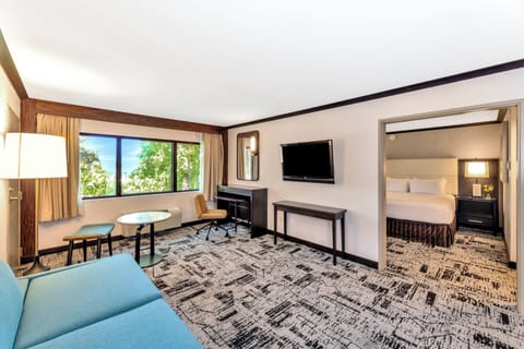 Suite, 1 Bedroom | Egyptian cotton sheets, premium bedding, pillowtop beds, in-room safe