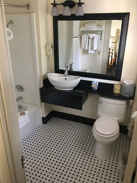 Combined shower/tub, free toiletries, hair dryer, bathrobes