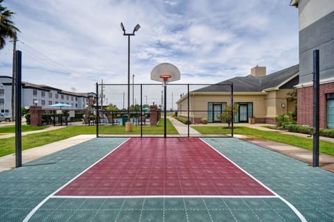 Sport court