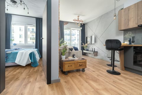 Deluxe Apartment | 1 bedroom, iron/ironing board, cribs/infant beds, free WiFi