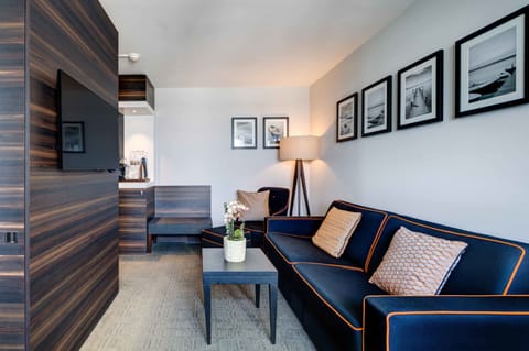 Minibar, in-room safe, desk, soundproofing