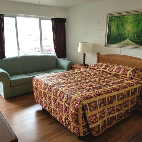 Standard Room, 2 Queen Beds | Free WiFi