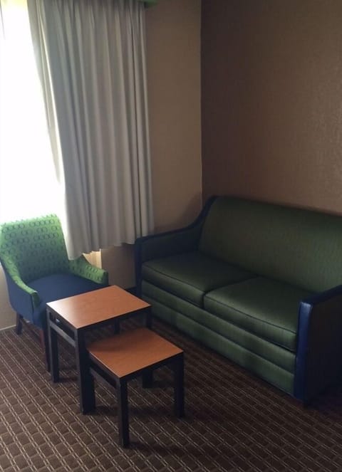 Desk, laptop workspace, blackout drapes, free WiFi