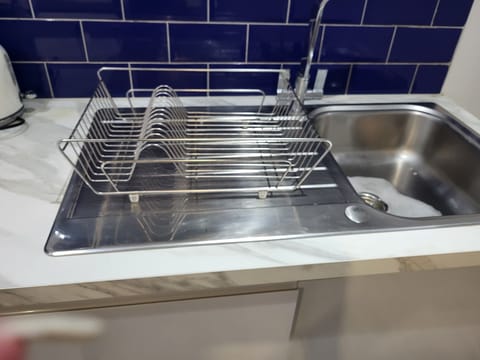 Apartment | Private kitchen | Electric kettle, toaster