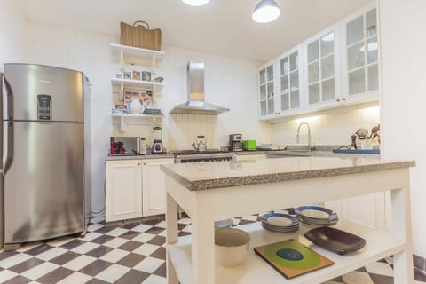 Villa, 2 Bedrooms | Private kitchen | Microwave, oven, toaster, blender