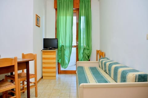 Apartment, 1 Bedroom, Balcony, City View | 2 bedrooms