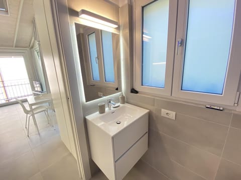 Apartment | Bathroom