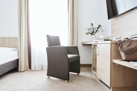 Desk, blackout drapes, iron/ironing board, free WiFi