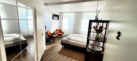 Deluxe Room | Free WiFi