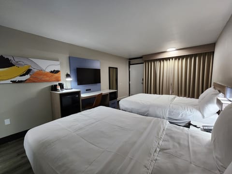 Deluxe Double Room, 2 Double Beds, Non Smoking, Refrigerator & Microwave | Desk, laptop workspace, free WiFi, bed sheets