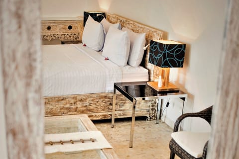 Studio, Garden View | Premium bedding, minibar, in-room safe, desk