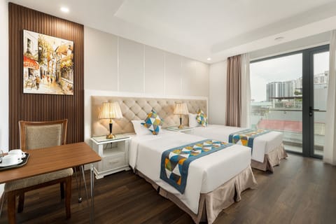 Deluxe Double or Twin Room | City view