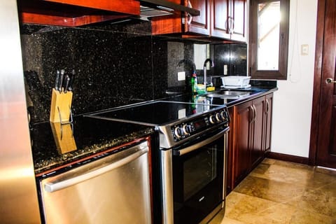 Villa, 3 Bedrooms, Ocean View | Private kitchen | Full-size fridge, microwave, oven, stovetop