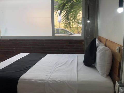 Basic Room | Free WiFi, bed sheets