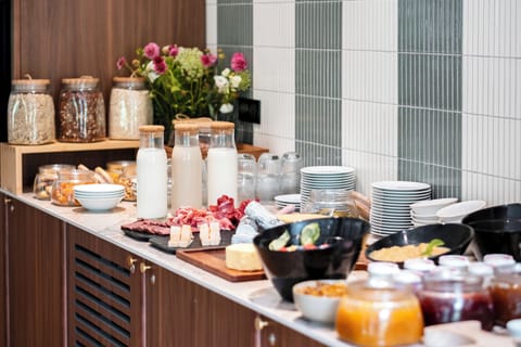 Daily buffet breakfast (EUR 22.50 per person)