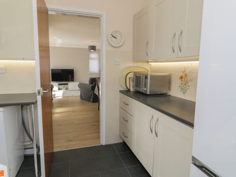 Fridge, dishwasher, electric kettle, toaster