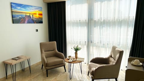 Standard Room | Premium bedding, in-room safe, desk, soundproofing