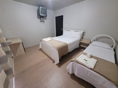 Basic Triple Room | Free WiFi, bed sheets