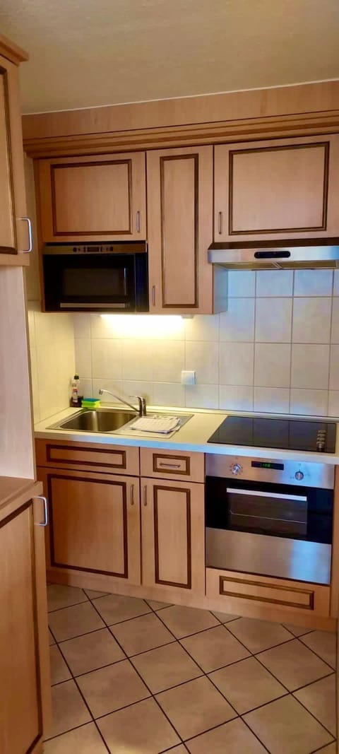 Superior Apartment, 2 Bedrooms | Private kitchen | Fridge, microwave, oven, stovetop