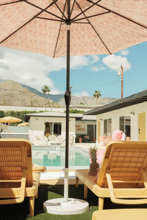 Signature Townhome | Terrace/patio