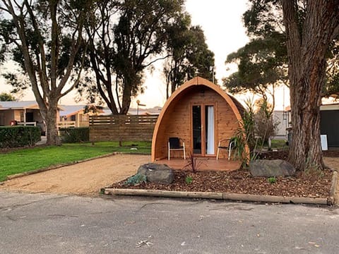 Glamping Pod with Ensuite | Individually furnished, blackout drapes, iron/ironing board, bed sheets