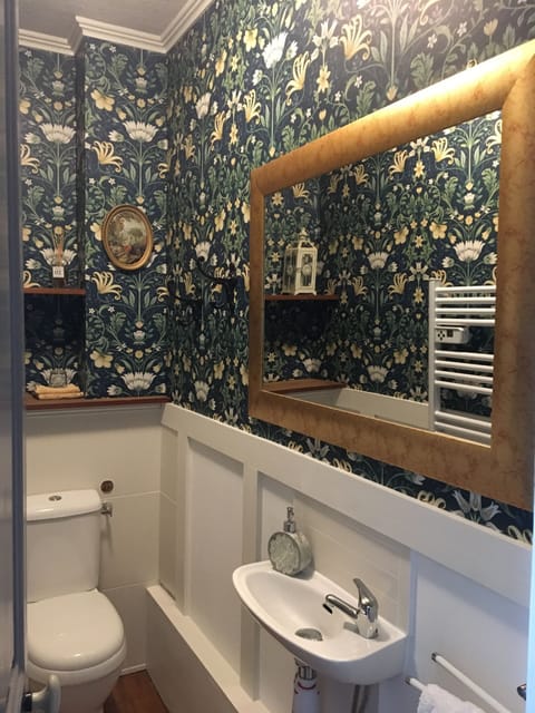 Comfort Twin Room | Hypo-allergenic bedding, individually decorated, individually furnished