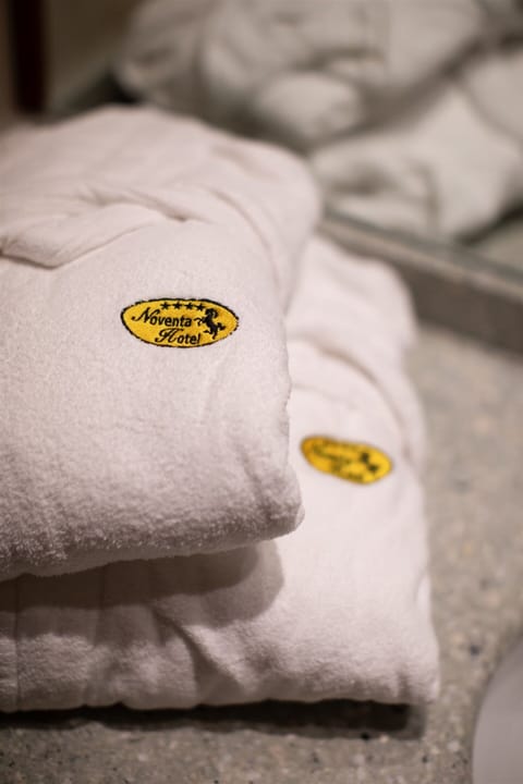 Deluxe Double Room | Room amenity