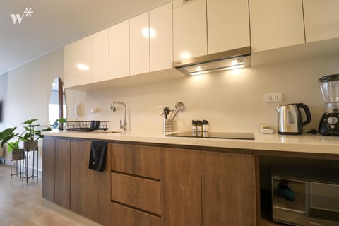 Studio (1114B) | Private kitchen | Full-size fridge, microwave, toaster, rice cooker