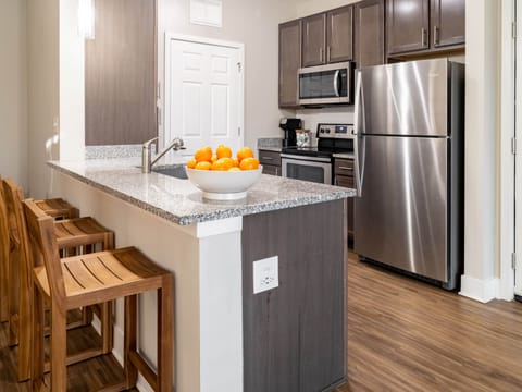 Standard Apartment, 1 Bedroom, Non Smoking, Private Bathroom | Private kitchen | Full-size fridge, microwave, oven, stovetop