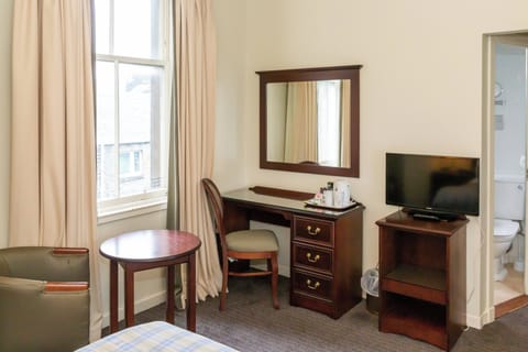 In-room safe, desk, iron/ironing board, free WiFi