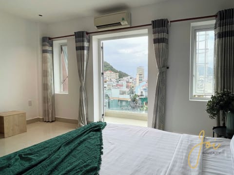 Luxury Double Room | Desk, free WiFi, bed sheets