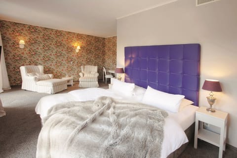 Junior Suite in der Waldresidenz | Hypo-allergenic bedding, pillowtop beds, in-room safe