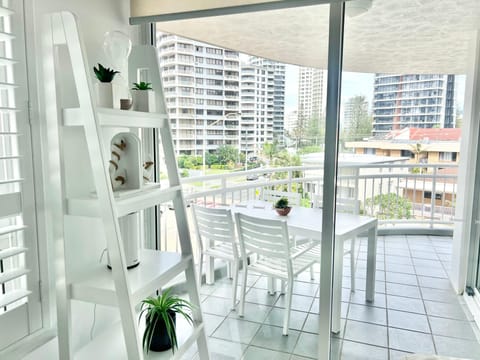 Executive Apartment, 2 Bedrooms (Ocean View) | Individually decorated, individually furnished, iron/ironing board