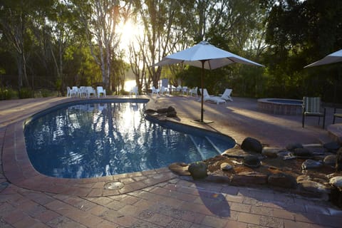 2 outdoor pools