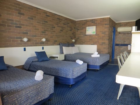 Family Room | Iron/ironing board, cribs/infant beds, free WiFi, bed sheets