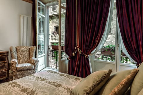 Suite (Lavinia, view on Juliet's Balcony) | Egyptian cotton sheets, premium bedding, down comforters