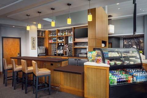 Cocktail bar