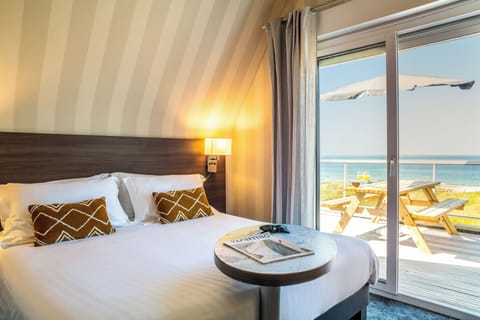 Double Room, Terrace, Sea View | Premium bedding, pillowtop beds, minibar, individually decorated