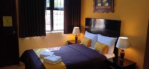 Standard Room, 1 Bedroom | In-room safe, laptop workspace, iron/ironing board, free WiFi