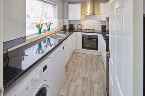 House, Accessible | 3 bedrooms, desk, Internet