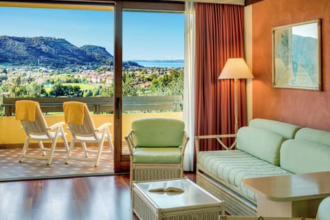 Junior Suite, Annex Building | Down comforters, minibar, in-room safe, individually furnished