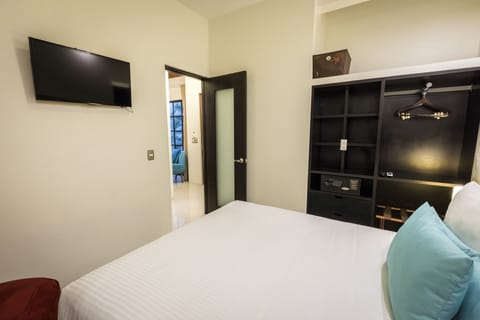 Superior Suite, 2 Bedrooms | Premium bedding, down comforters, pillowtop beds, minibar